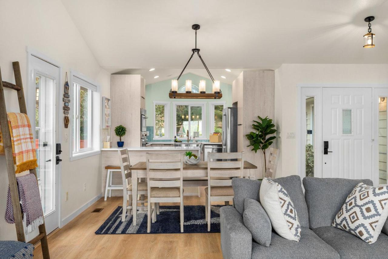 @ Marbella Lane - Wave House, Your Oceanfront Retreat! Ок-Гарбор Екстер'єр фото